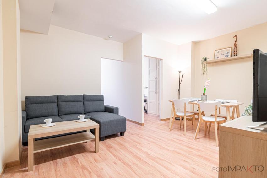 #10Oca7 - Apartamento En Vista Alegre Madrid Esterno foto
